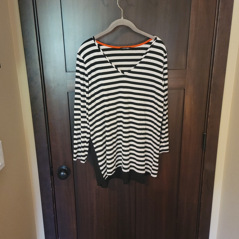 EUC Women's Papermoon Black & White Striped Embroidered Back Blouse Top Size XL